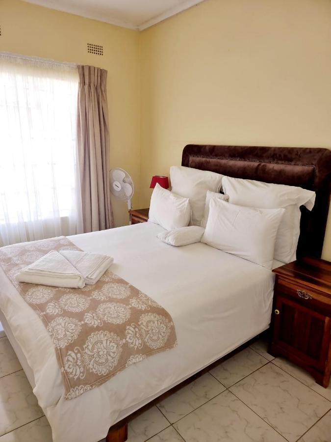 Palm Villa Harare Exterior foto